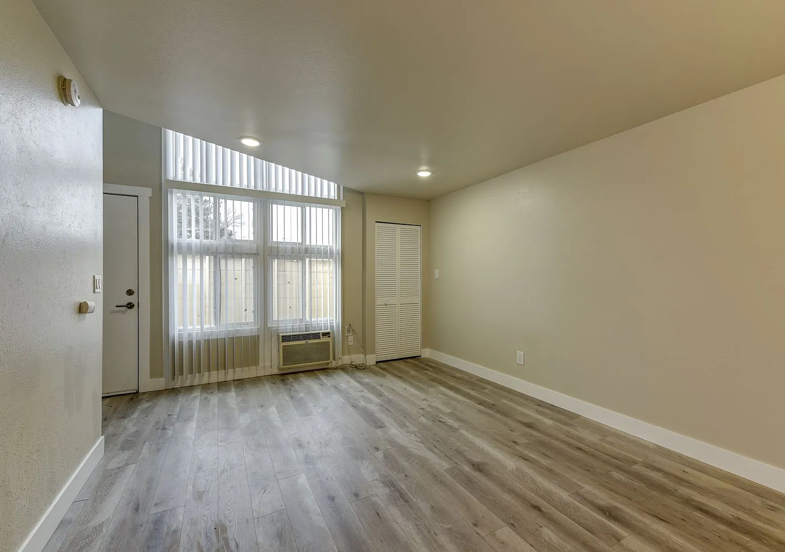 Crestview Townhomes — Photo 4
