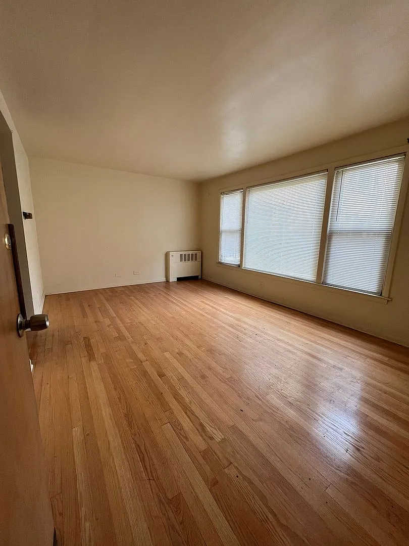7842-7844 S Jeffery Blvd. — Photo 3