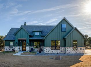 301 Sharla Smelley Rd, Weatherford, TX 76088