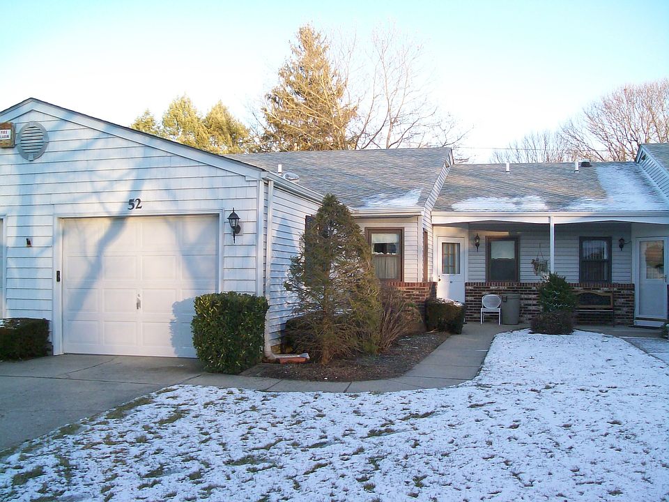 1st image of 52 Knolls Dr