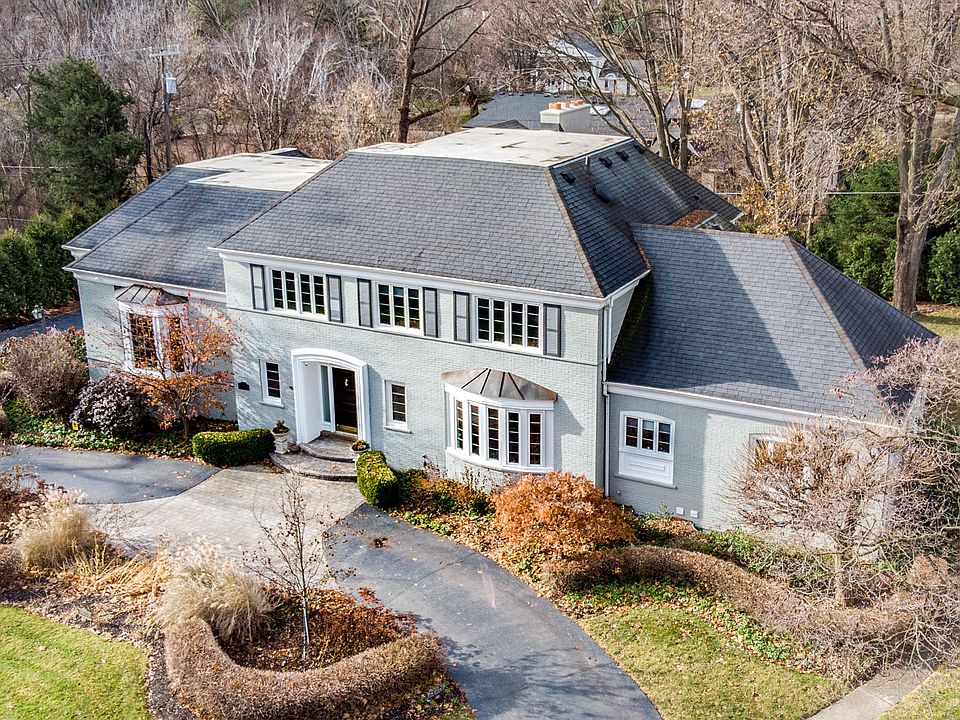 1st image of 1001 W Glengarry Cir
