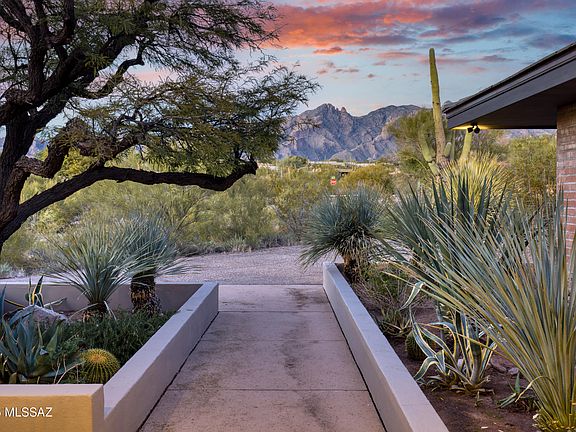 5th image of 4740 N Hacienda Del Sol Rd