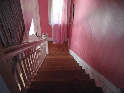 4th image of 3343 Woodburn Ave