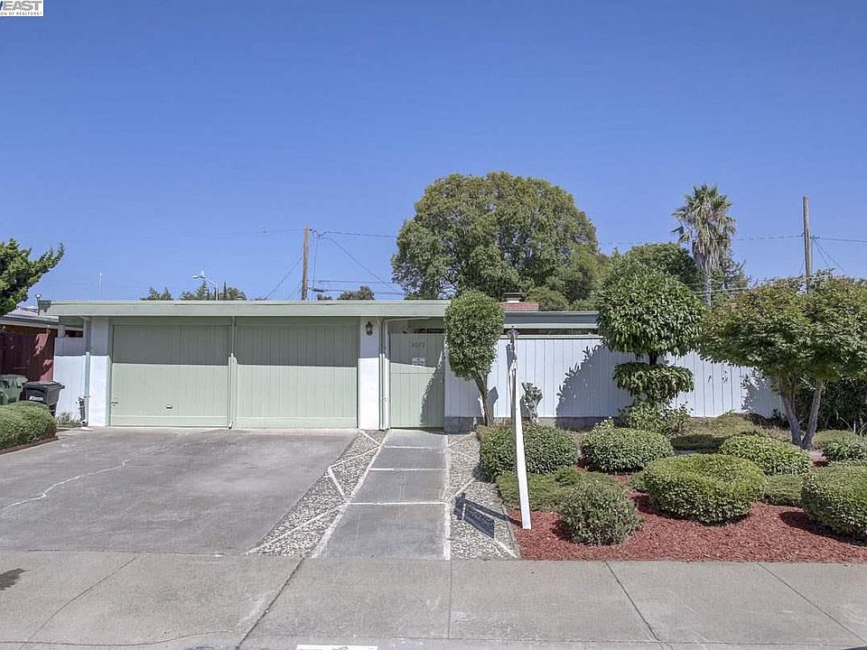 2nd image of 3073 Harding Ave