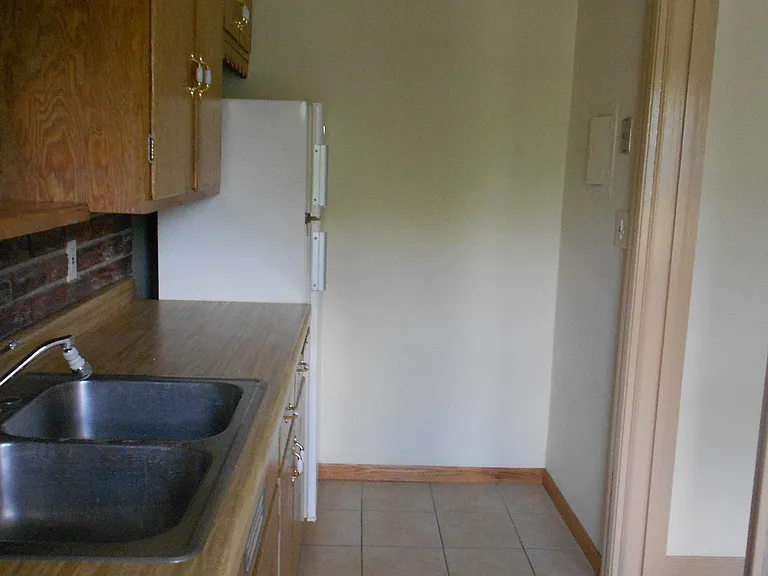 905 Kilian Blvd SE — Photo 34