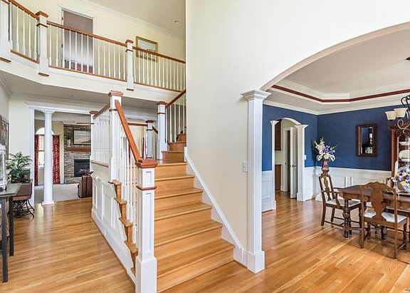4th image of 8104 Hillshire Cir