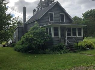 828 E Joseph St, Cape Vincent, NY 13618