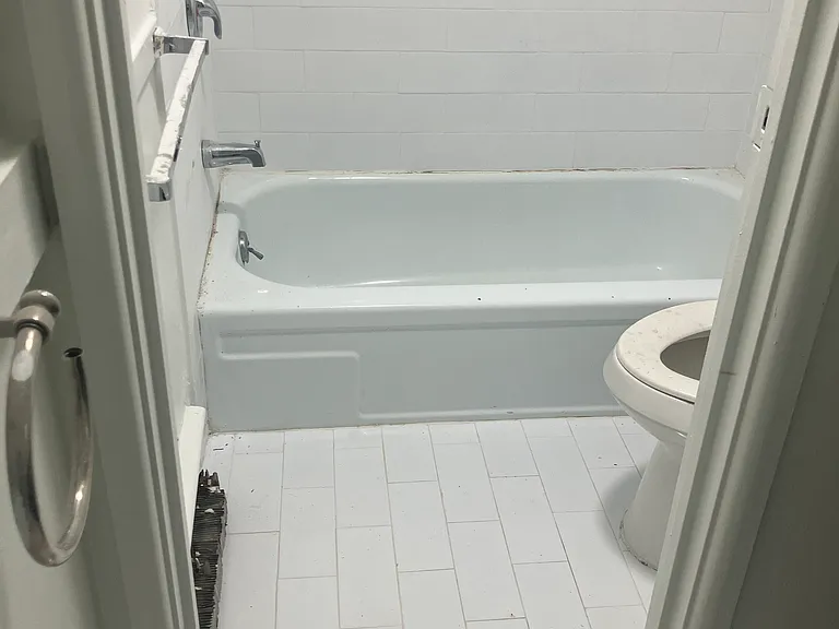 516 Saint Johns St #302-301-202 — Photo 1