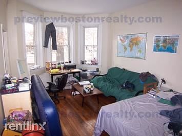 2nd image of 1193 Commonwealth Ave #2AQ