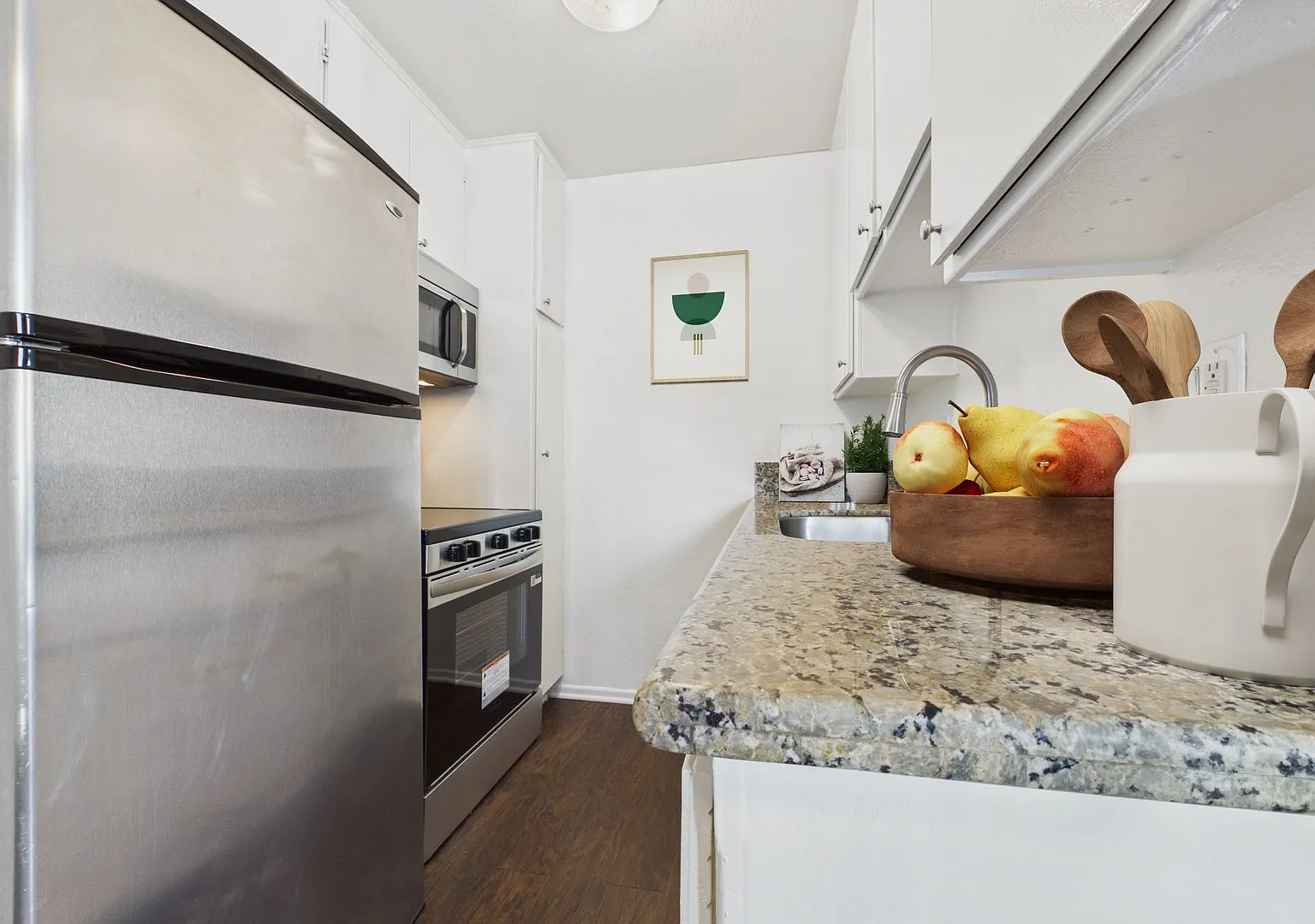 Gilmore Apartments - Van Nuys — Photo 2