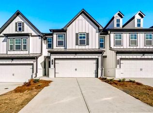 16 Mission Blvd, Pendergrass, GA 30567