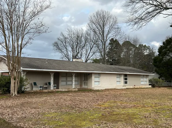 1913 Hickory Hills Rd, Florence, AL 35630