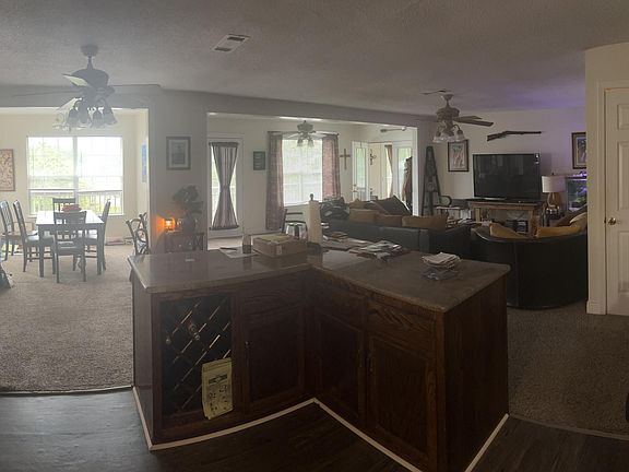 2nd image of 728 Saint Ann St