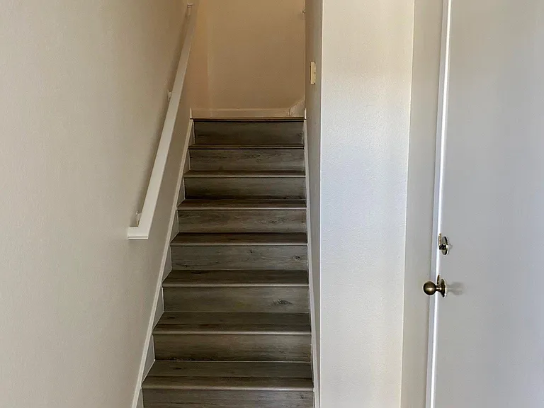 Entryway garage on the right