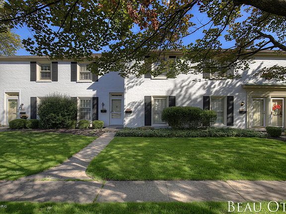2nd image of 2505 Abbington Dr SE