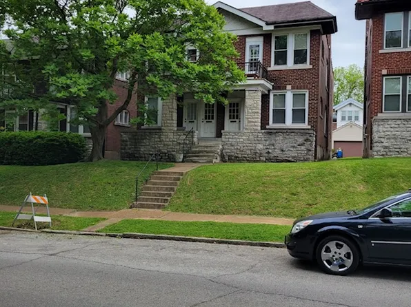 5012 Pernod Ave #A, Saint Louis, MO 63109