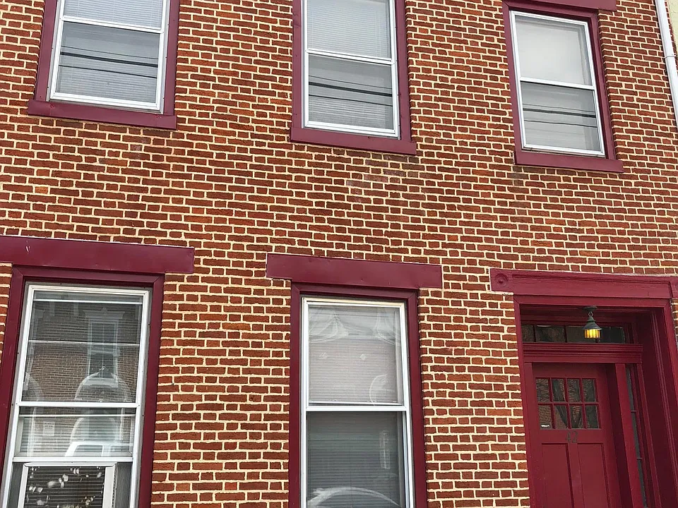 42 S West St #1