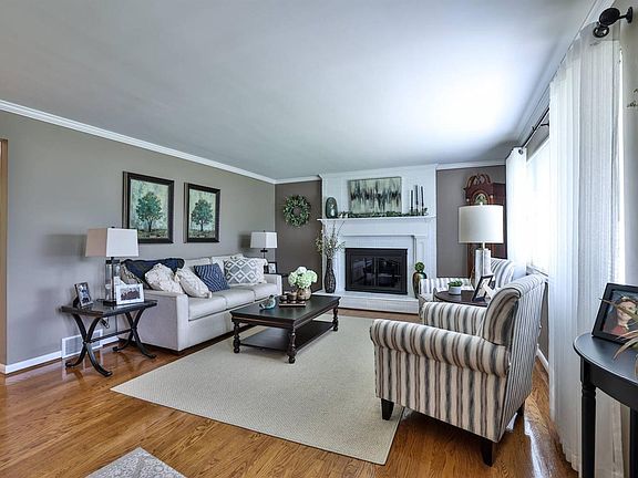 5th image of 2955 Werkridge Dr