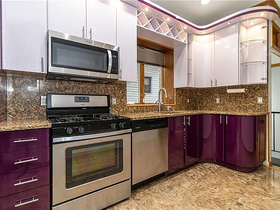 4th image of 2803 Batchelder St APT 1A