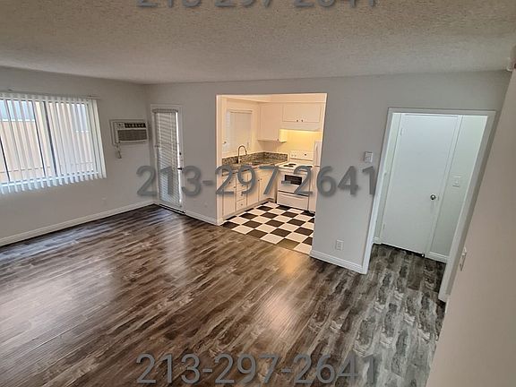 3rd image of 232 S La Fayette Park Pl APT 204