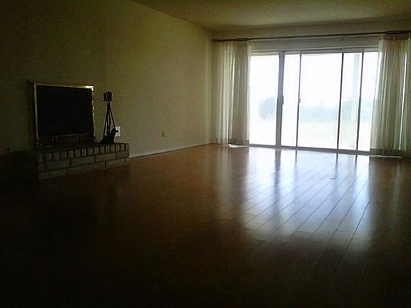 3rd image of 1324 Vista De Oro Dr