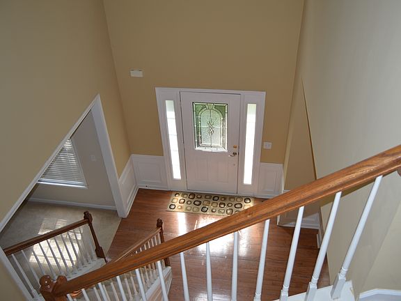 3rd image of 404 Elkhorn Cv