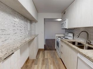 1251 NE 108th St APT 112, Miami, FL 33161