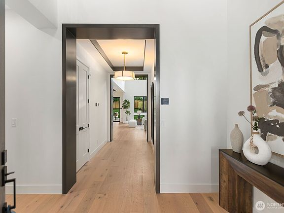5th image of 1755 173rd Avenue NE