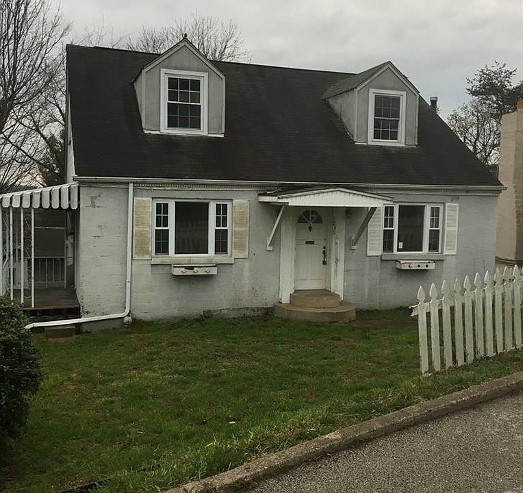 1st image of 1239 Woodland Dr