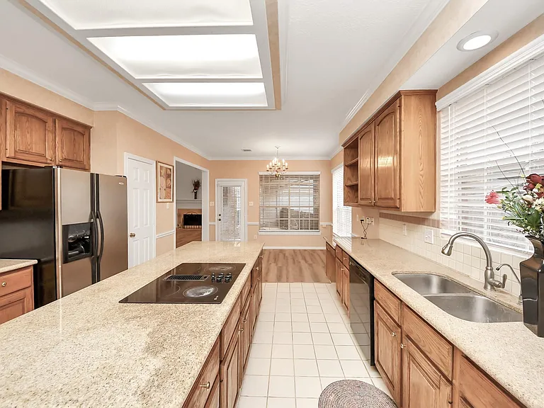 4418 Bermuda Dr — Photo 8