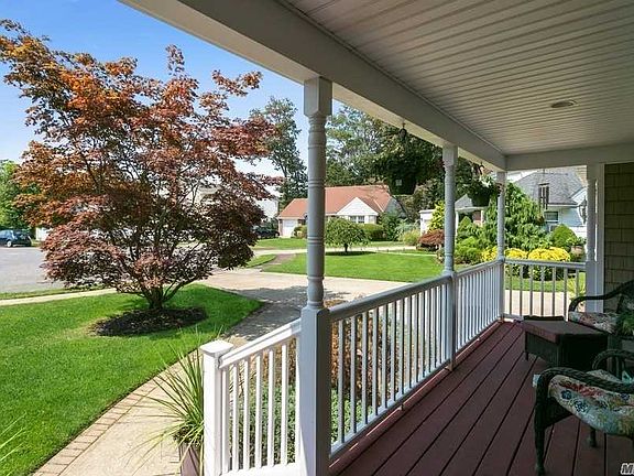 4th image of 469 York Ct
