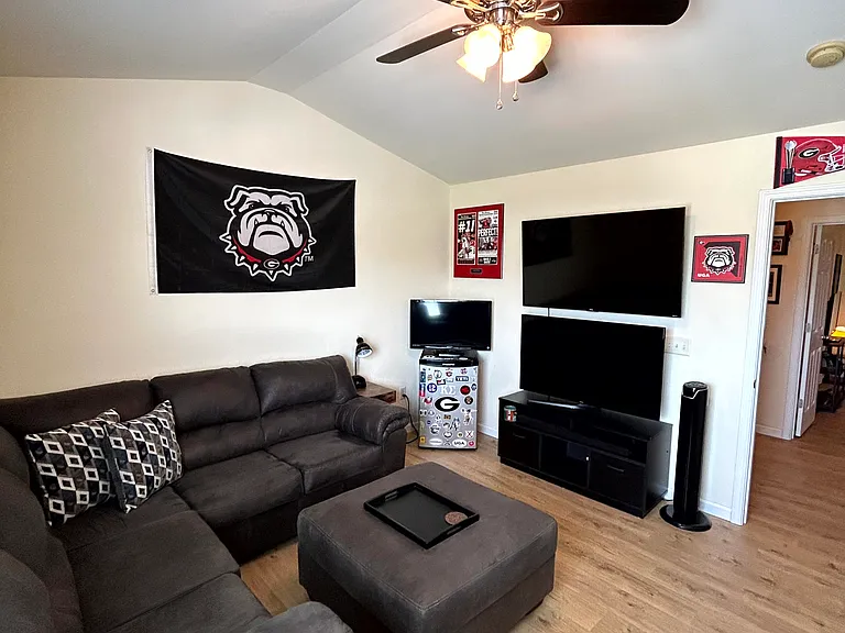 122 Sonata Cir — Photo 3