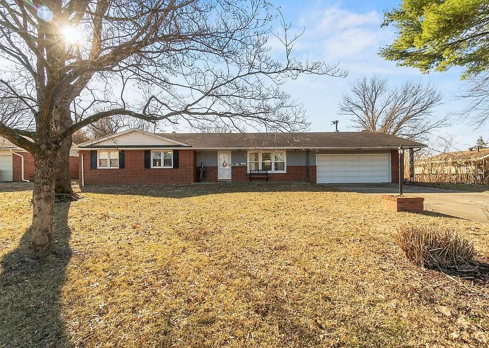 1st image of 2451 Janet Dr