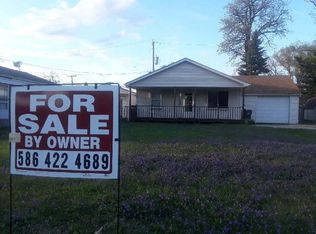 21525 Grand Lake St, Saint Clair Shores, MI 48080