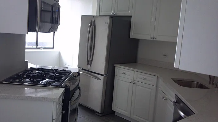 Rented by Olnick Organization | media 9