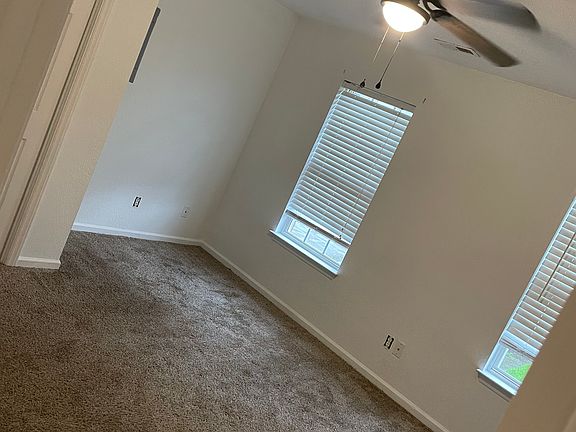 2nd image of 4270B Williamsbrook Ln #B
