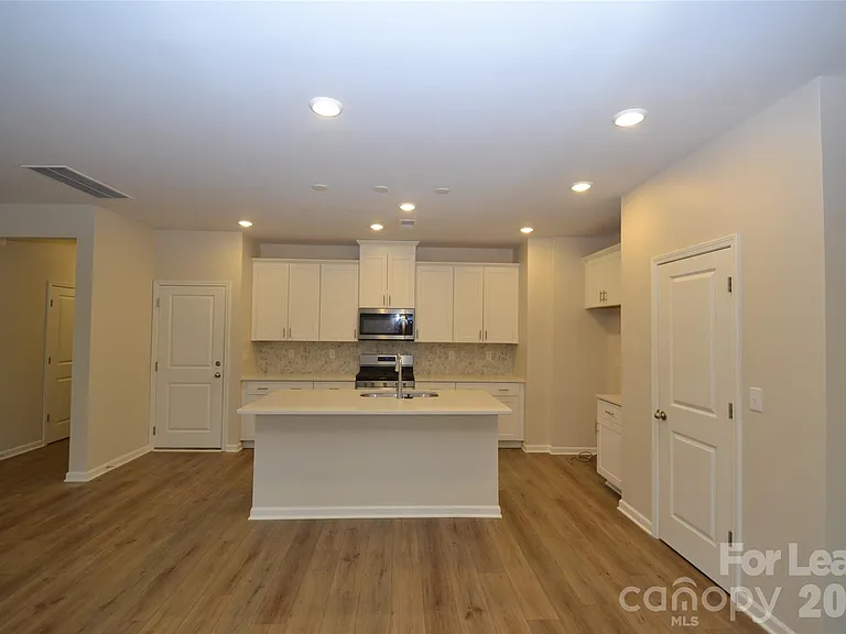 182 Guardian Gate Dr — Photo 6
