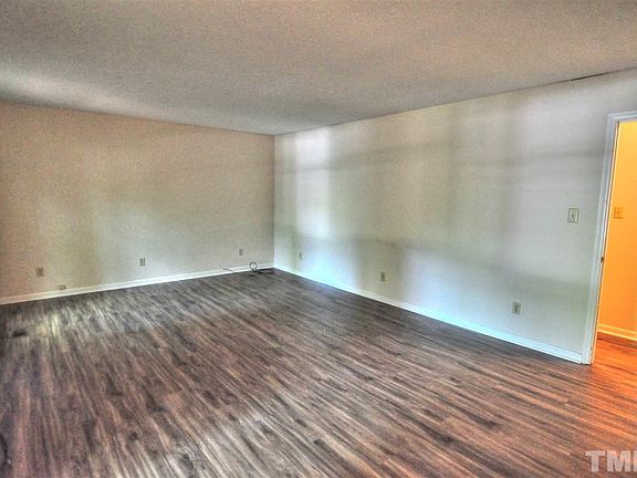 5th image of 2213 Stayman Cir #A