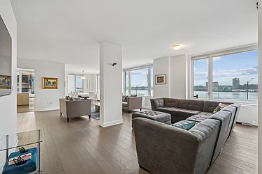 220 Riverside Boulevard, #4J