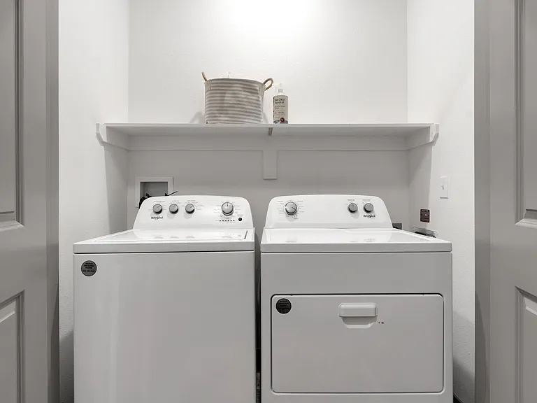Drift Luxury Apartment Homes — Photo 23
