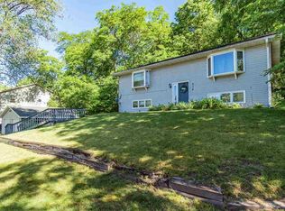 514 9th Ave, Baraboo, WI 53913