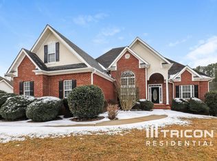 115 Victor Ln, Fayetteville, GA 30214