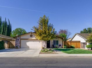 2047 Smokey Dr, Los Banos, CA 93635