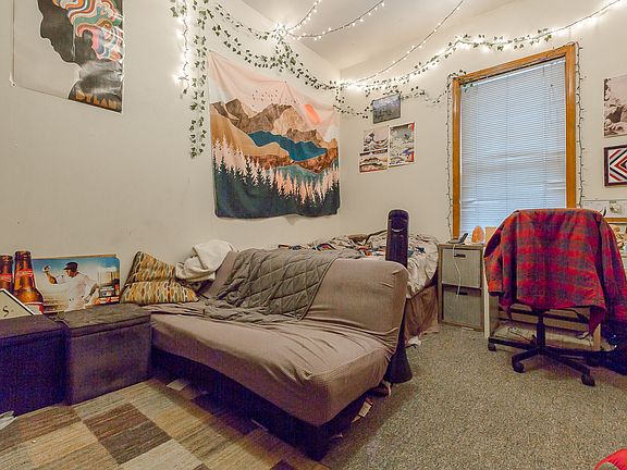 4th image of 135 Langdon St #2