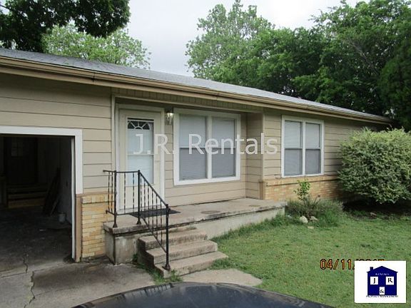3rd image of 216 Meggs Blvd