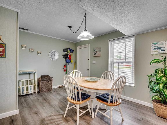 5th image of 706 28th Ave. S #7