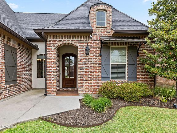 3rd image of 210 Country Park Dr