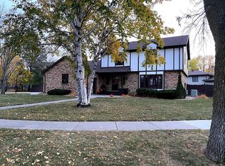 3713 Fairway Rd N, Fargo, ND 58102