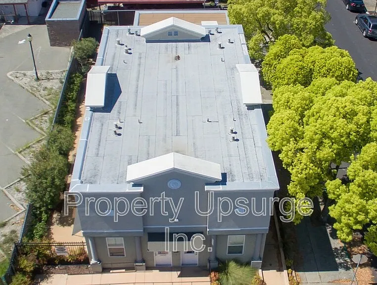140 N 6th St — Photo 4