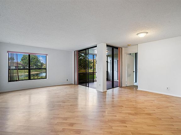 4th image of 4425 Carambola Circle #2620